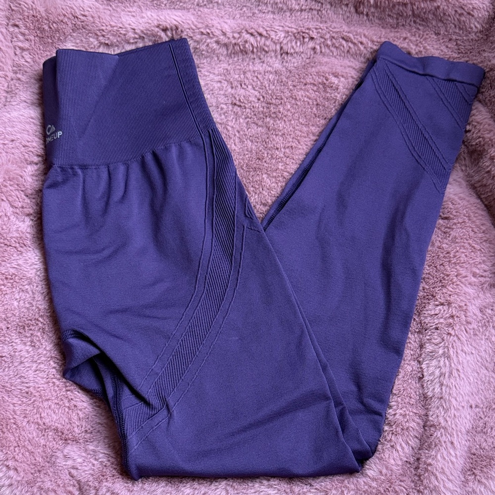 Women's Purple Leggings